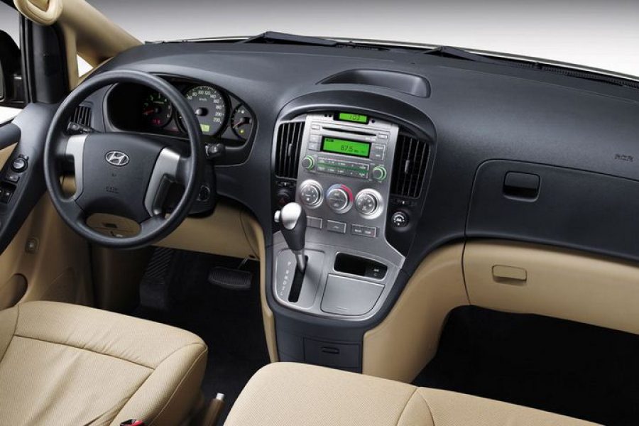 Hyundai Starex