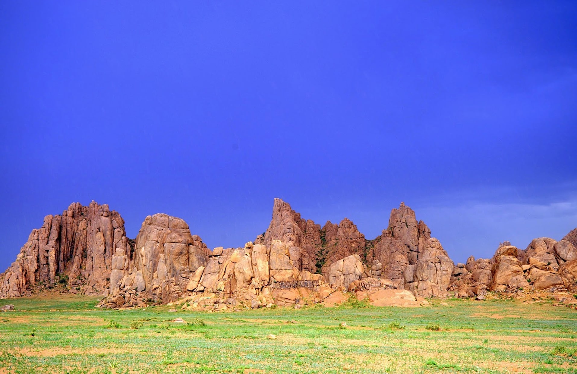 <span> Day 2 </span> Middle Gobi - Baga Gazryn Chuluu (220 km)