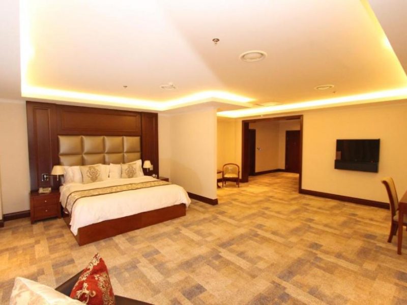 Deluxe King Room